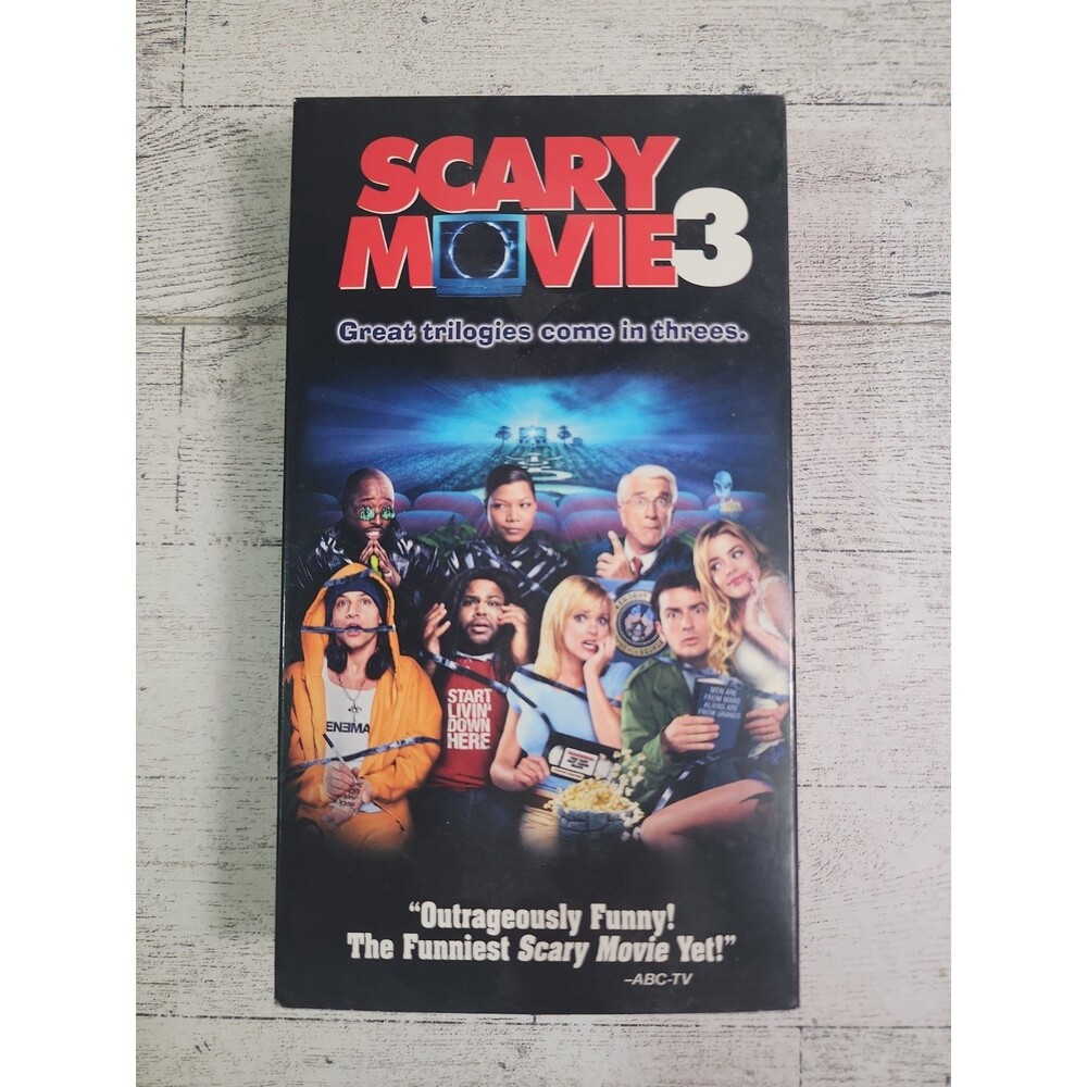 Scary Movie 3 VHS Movie Video Tape 2004 Y2K Horror Comedy Parody Waynes Bros